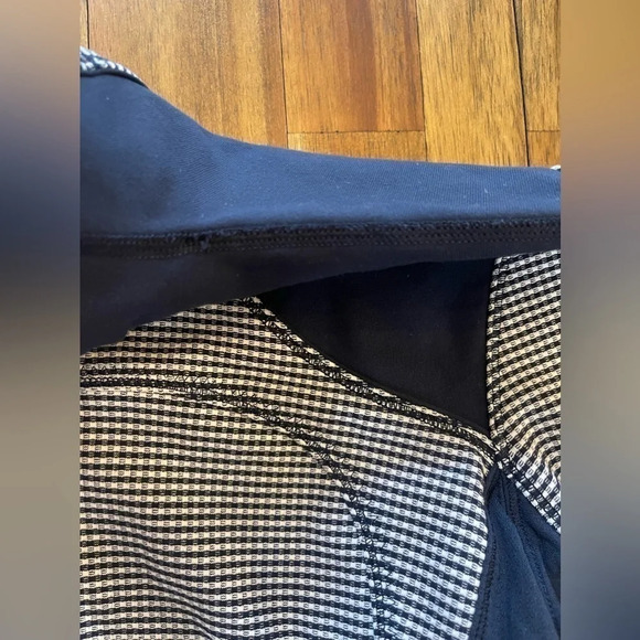 Lululemon zip up gingham jacket blue and white - Picture 7 of 9
